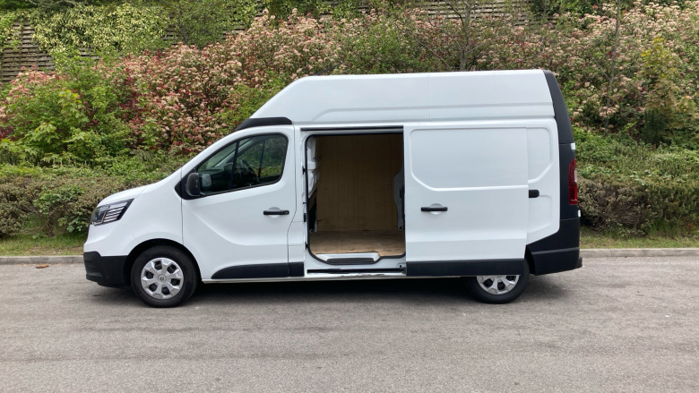 Renault Trafic Lwb Diesel LH30 Blue dCi 150 High Roof Business+ Van